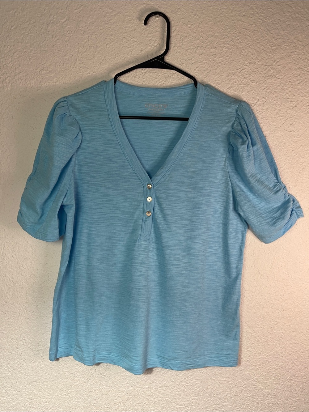 Chico's Sky Blue V-Neck Puff Sleeve Tee with Button Placket Size S